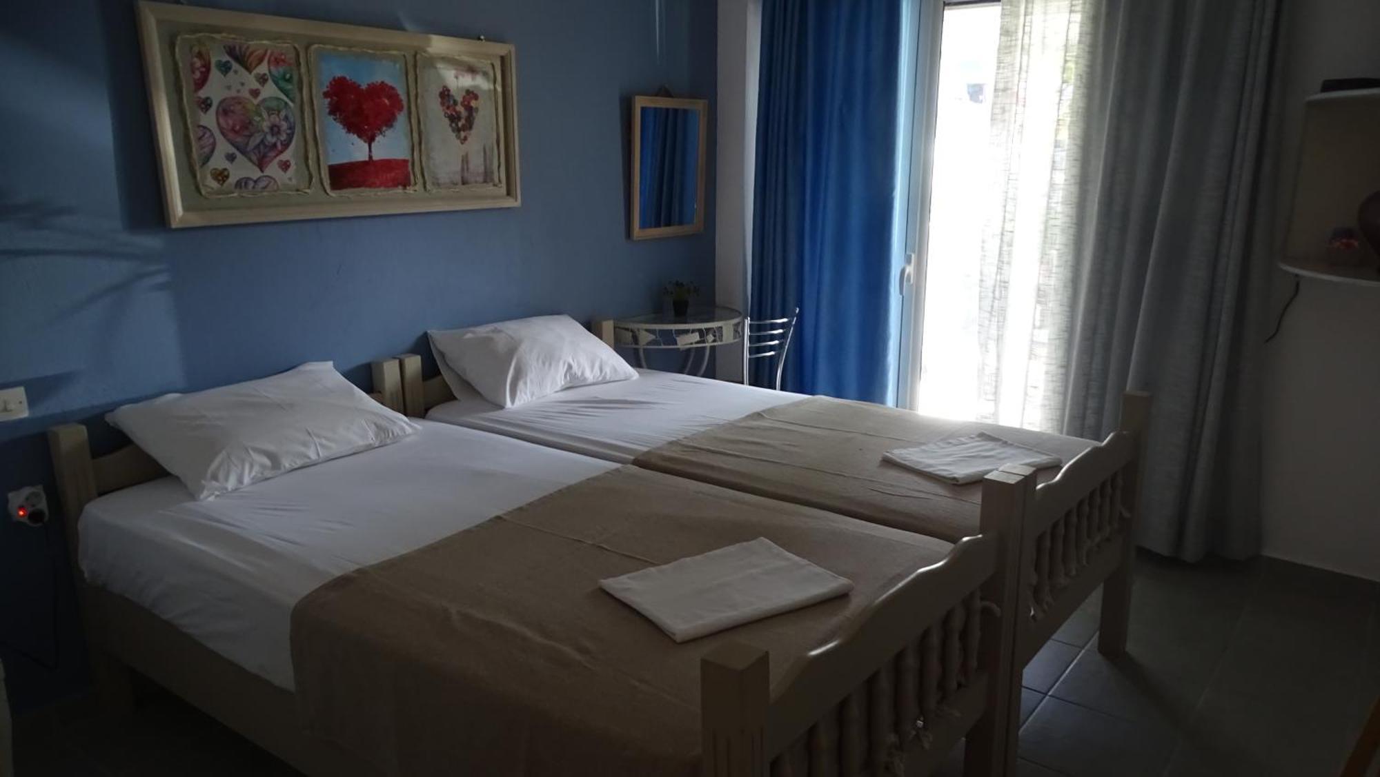 Pensjonat Blue Dreams Almiropótamos Zewnętrze zdjęcie
